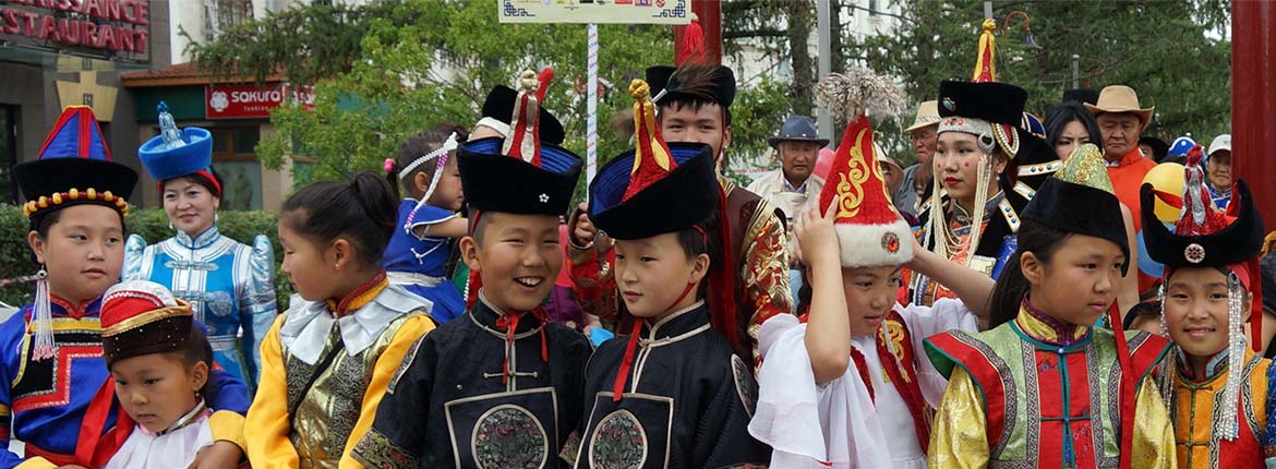 Mongolian traditional clothes (2024)